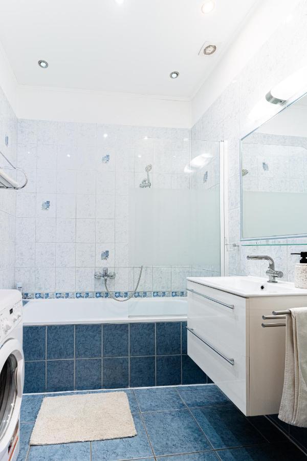 City Center Apartment Debrecen Esterno foto